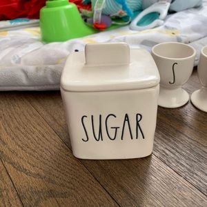 Rae Dunn sugar container